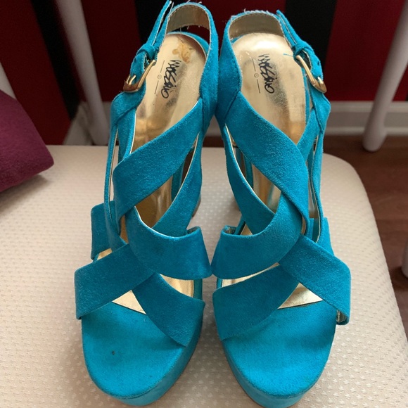 Blue PARTY heels!!! - Picture 1 of 5